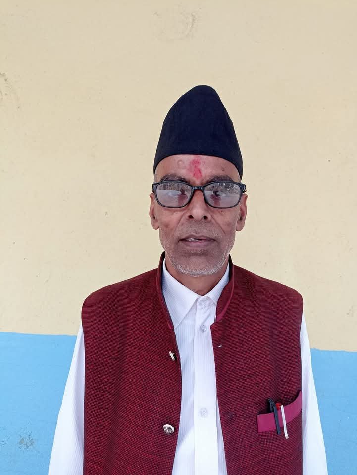 कविता- “अजम्बरी यहाँ काे नै छ र”