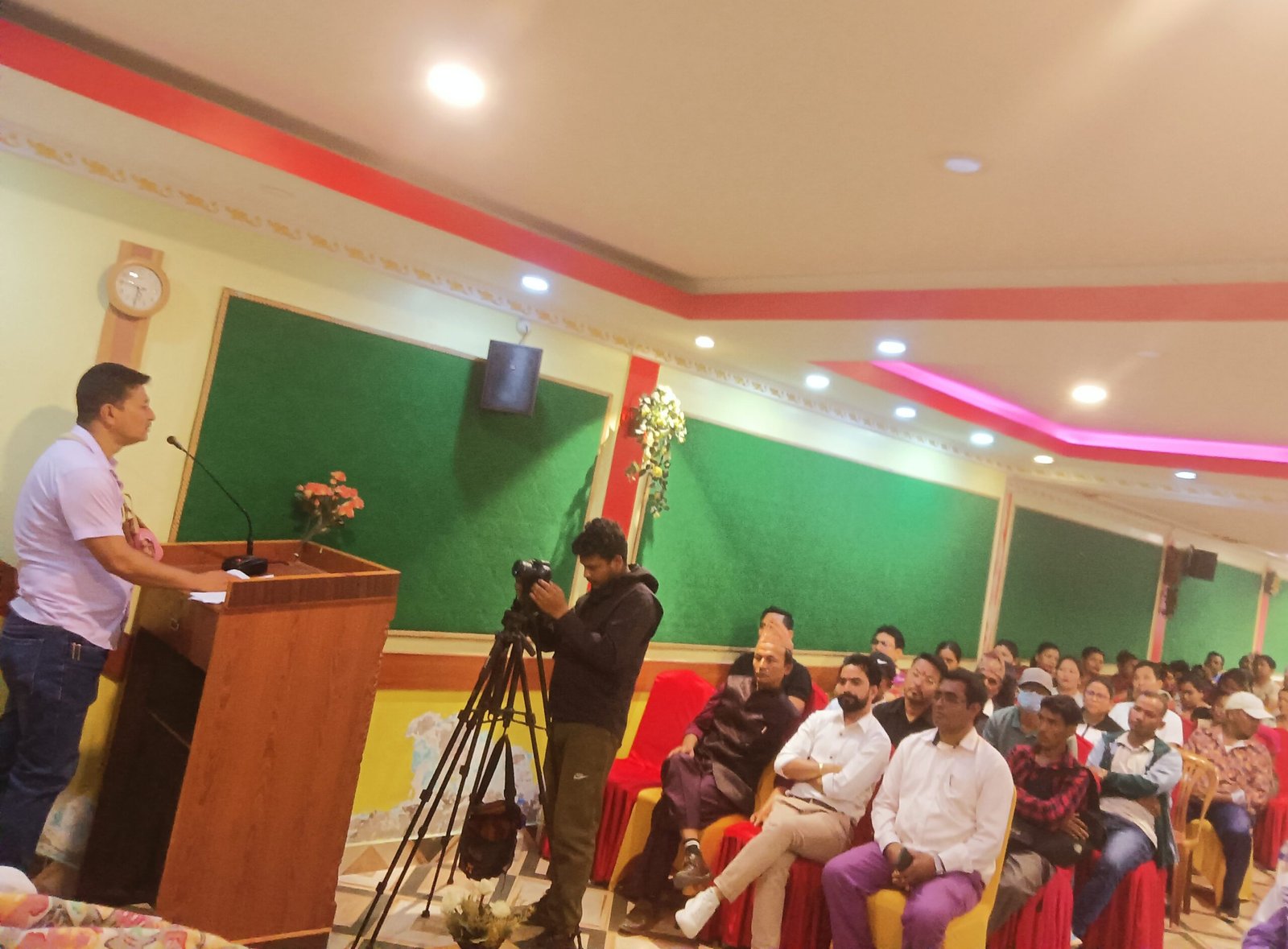 वडा अध्यक्ष नै विभेदको सिकार ः सामाजिक रुपमा छुवाछुत अन्त्य नभएको दलित अधिकारकर्मीहरुको भनाइ