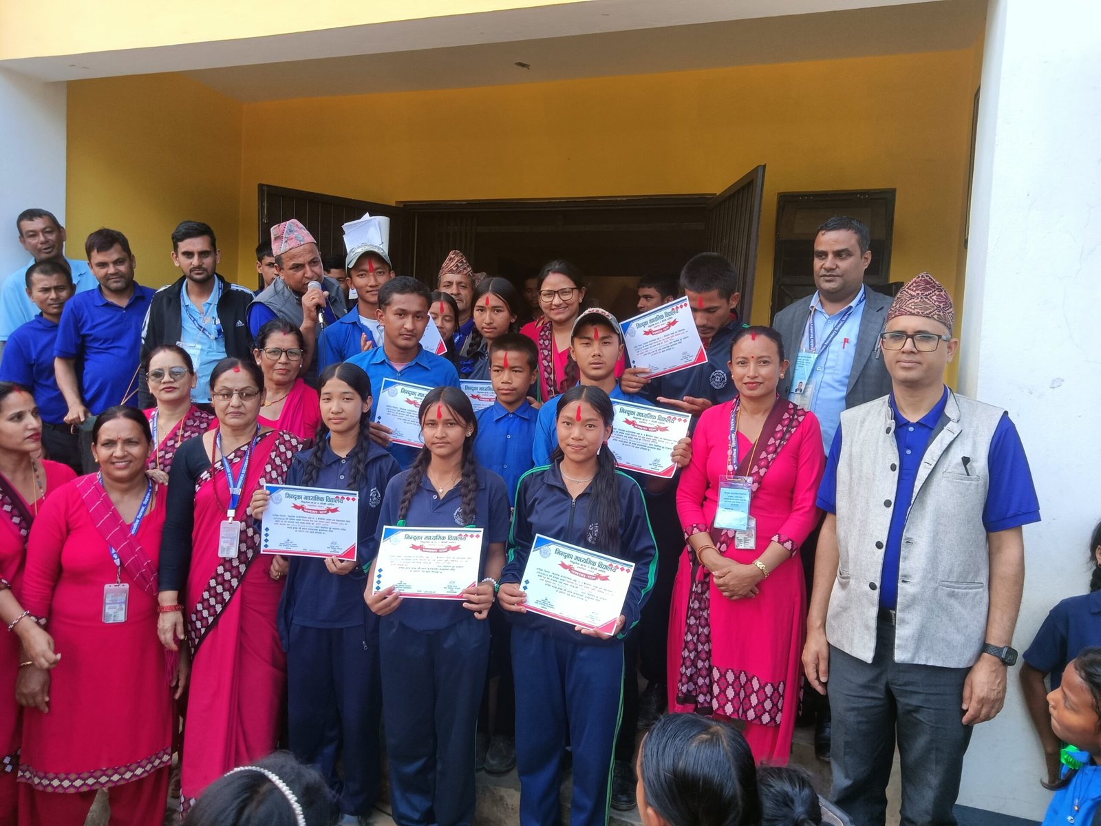 संघ, प्रदेश र स्थानीय तहको झल्को दिनेगरि मिन्दुका माविमा निर्वाचन ः विद्यालय नायकमा जतन घले निर्वाचित
