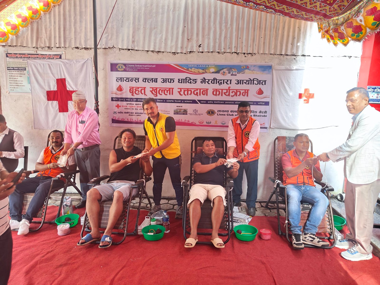 लायन्स क्लब अफ धादिङ भैरवीको आयोजनामा ७३ जनाले  रक्तदान गरे