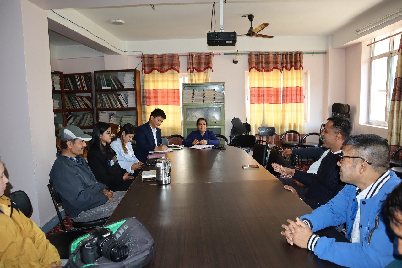 सामुुदायिक बन कार्ययोजना नविकरण प्रथमिकतामा : डिभिजन वन प्रमुख पाेखरेल