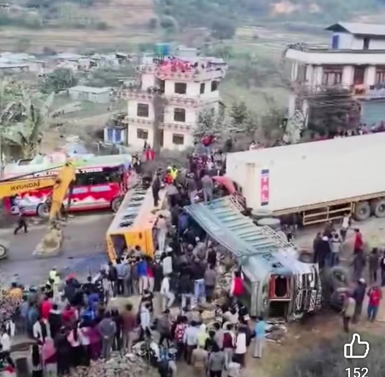 चालिसेमा दुर्घटना, ७ सवारी ठाेक्किए, घाइतेको यकिन संख्या आउन बाँकी