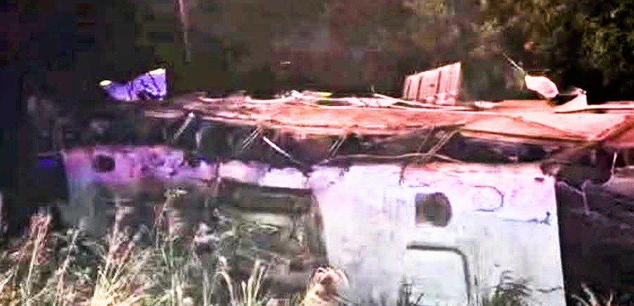 भैँसेगाैडा दुर्घटनामा १७ काे मृत्यु, २४ घाइतेकाे उद्धार