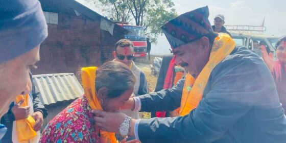 नीति र कानुन जनतासंग जाेडिनुपर्छ : एमाले उम्मेदवार त्रिपाठी