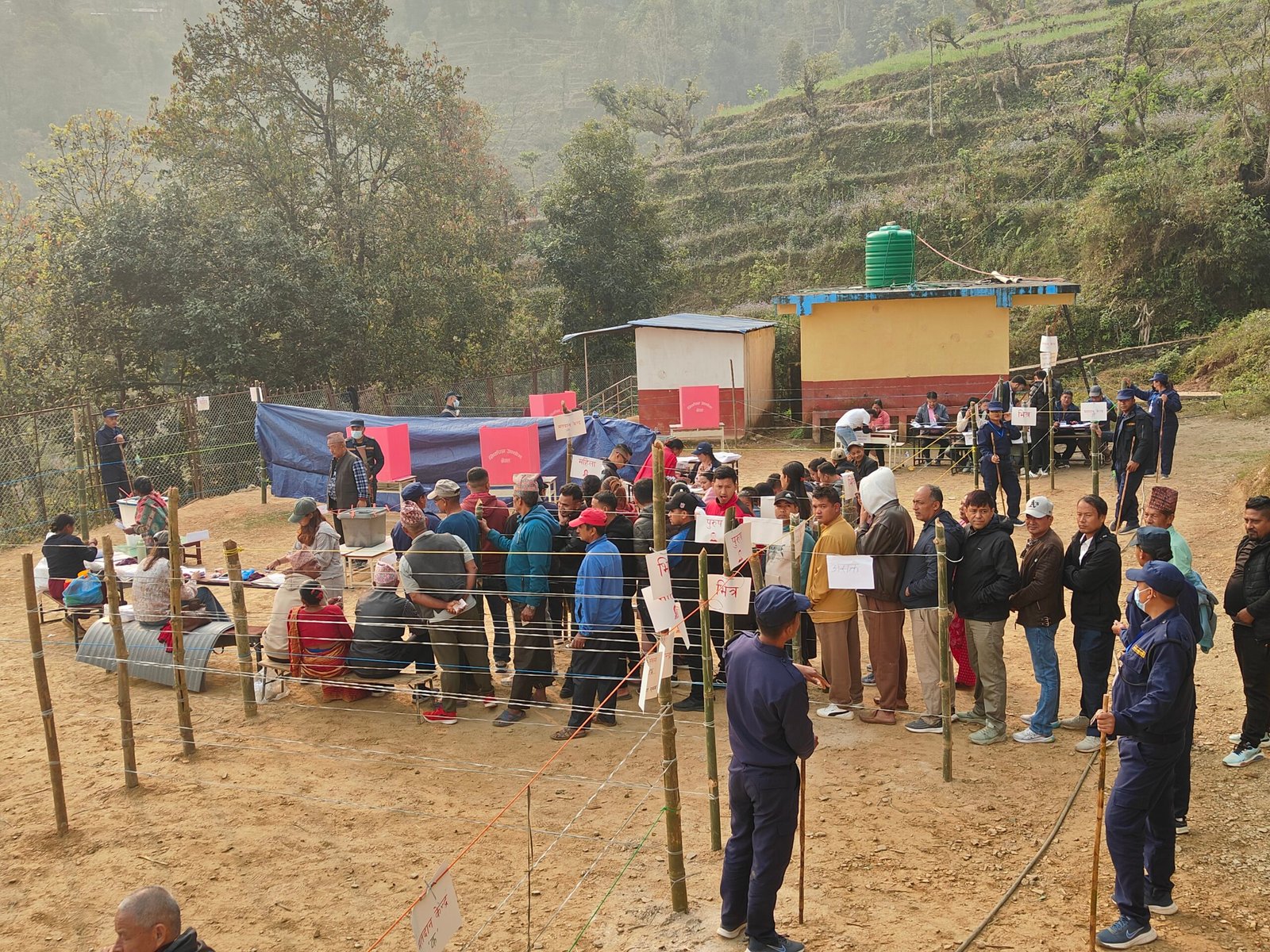 धादिङमा ५० दशमलव २९ प्रतिशत मत खस्याे