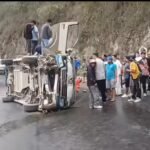 आदमघाट दुर्घटनामा १२ जना घाइते