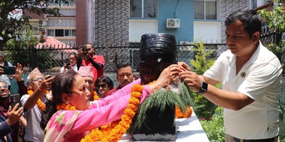 अग्रज पत्रकार राजेन्द्रप्रताप शाहको अर्धकद शालिक अनावरण
