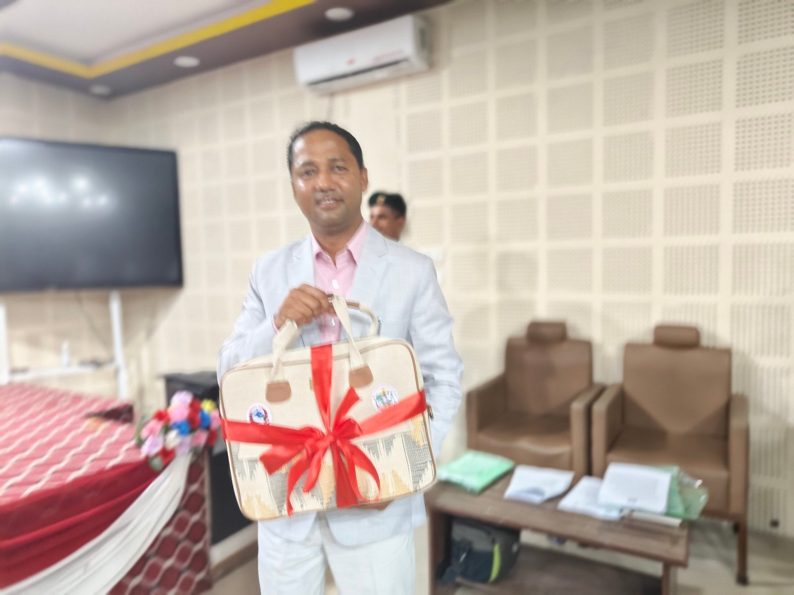 विकास खर्चमा सुस्त प्रगति : नीलकण्ठ नगरपालिकाले ११ महिनामा ३० प्रतिशत मात्रै पूँजीगत खर्च गर्‍यो