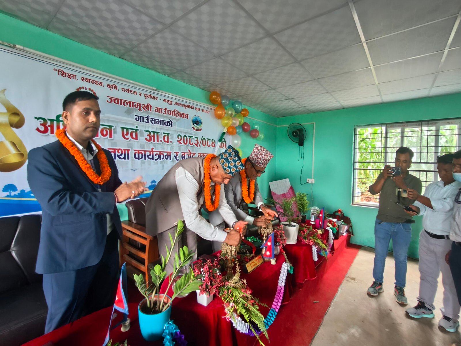 स्वास्थ्य, सरसफाई र खानेपानीलाई प्राथमिकतामा राख्दै ज्वालामुखीको नीति, कार्यक्रम र बजेट पारित