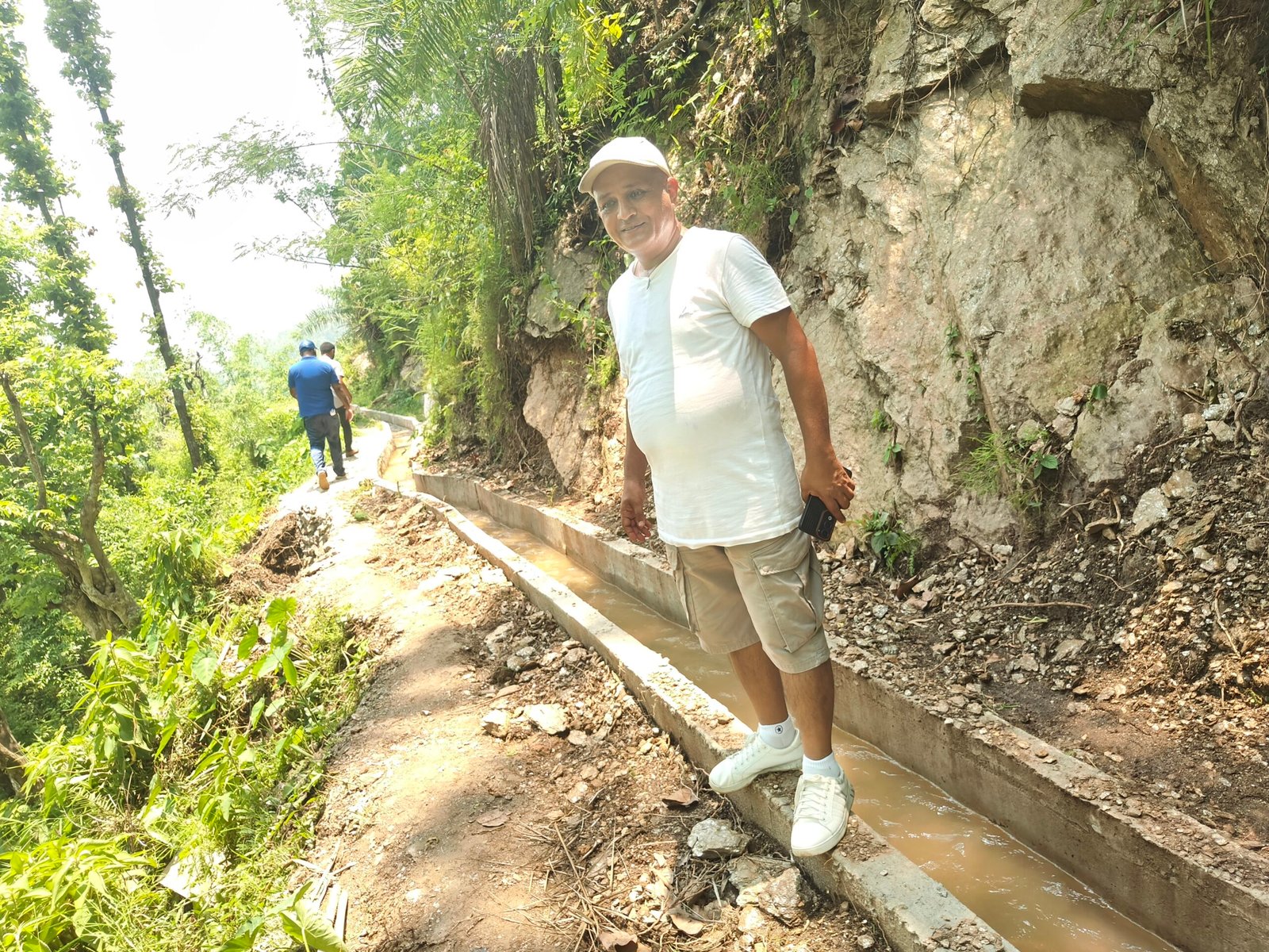उजाड मसटारमा किसानका लागि बरदान बन्यो साना सिँचाइ कुलो