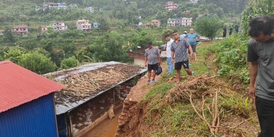 नीलकण्ठकाे जयन्तीडाँडामा पहिराे खस्दा ६ घरमा क्षति