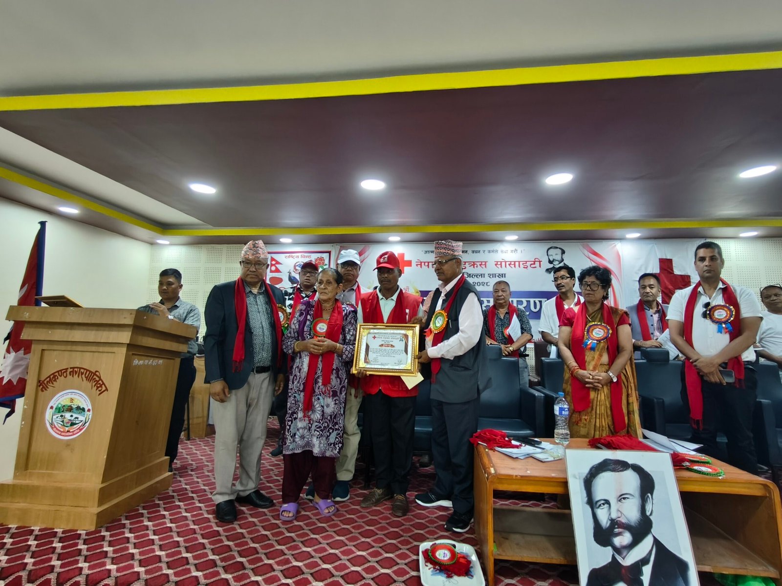 धादिङमा स्व पूर्णप्रसाद स्वयंसेवक पुरस्कार विश्वकर्मालाई
