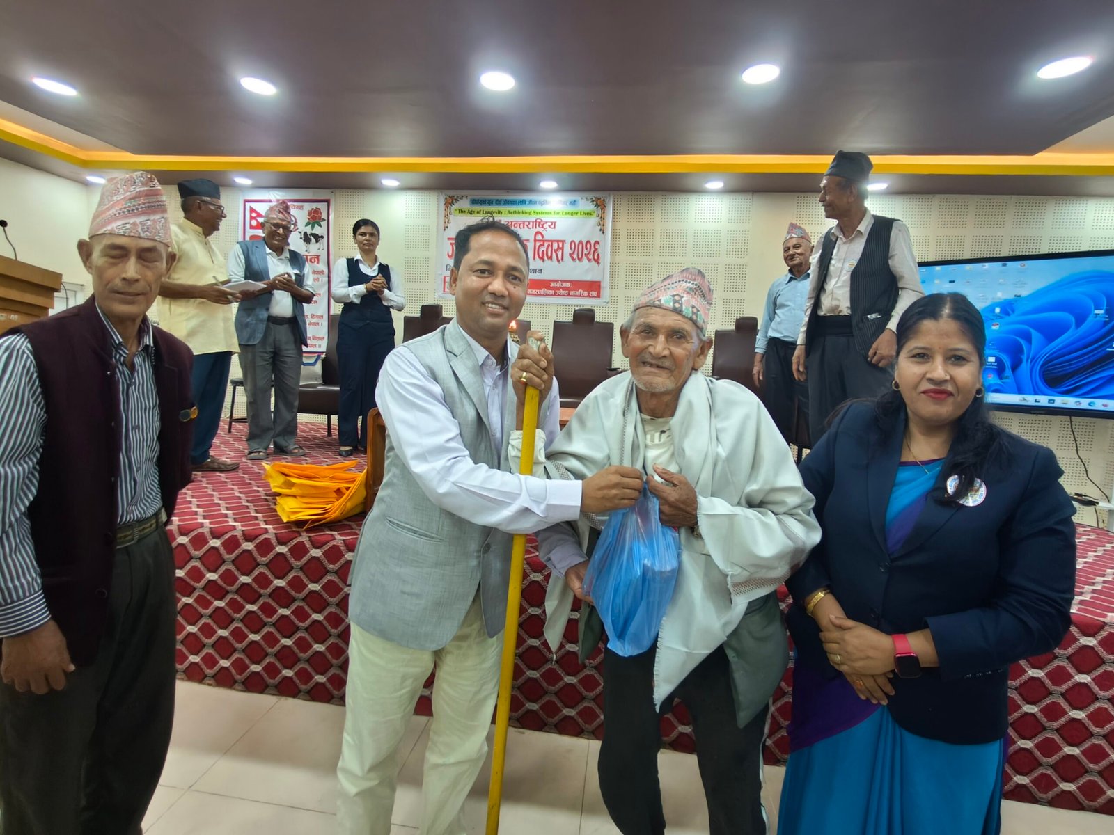 ज्येष्ठ नागरिक सुकदेव नेपालीसहित तीन जना सम्मानित