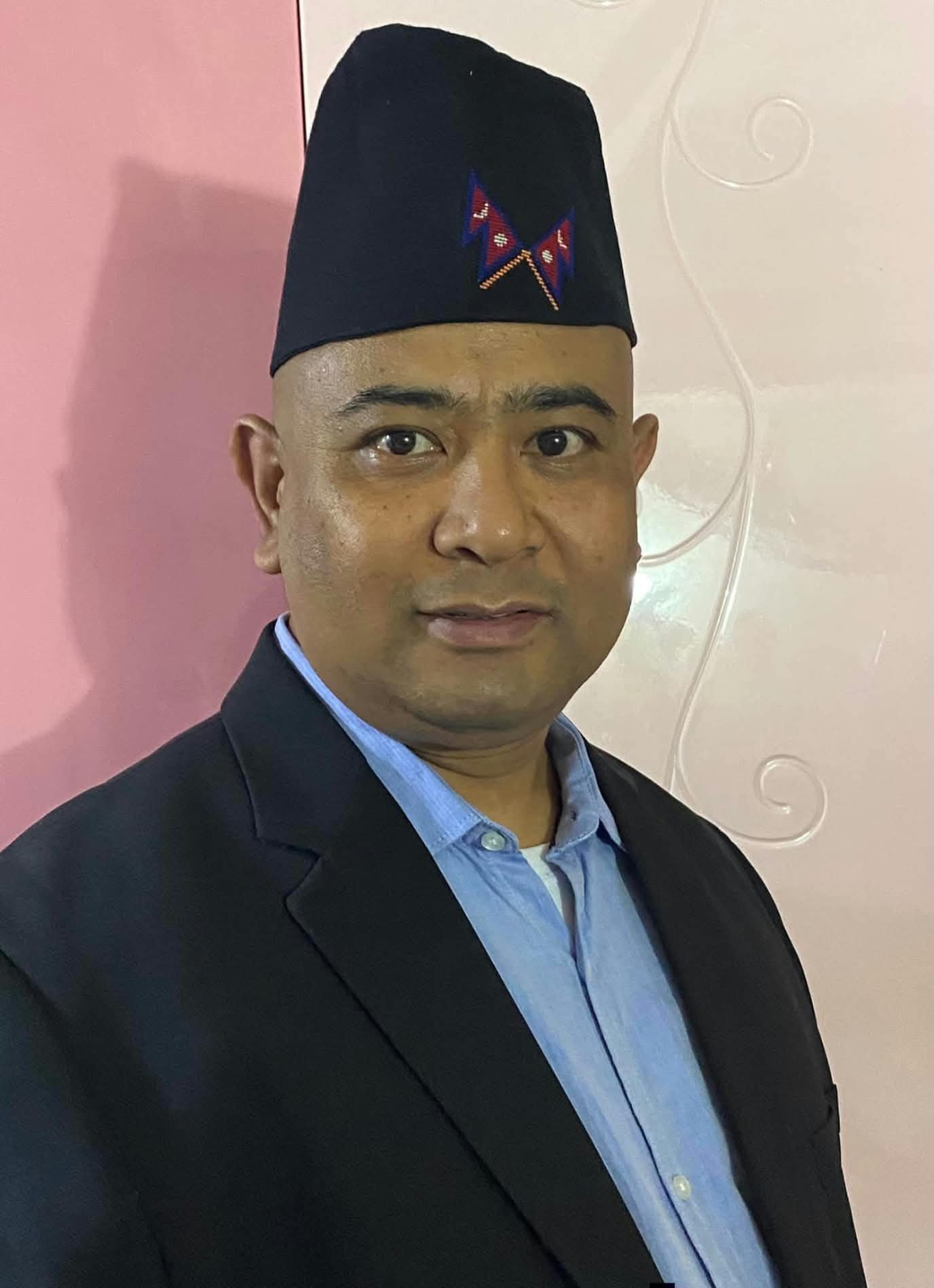 सामान्य किसानको छोरादेखि मकाउका व्यवसायी र प्रवासी नेतृत्वसम्म रोजन लामाको संघर्ष र सफलताको कथा