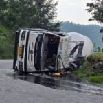 ग्यास बुलेट चुहिएपछि मछेडीखाेला क्षेत्रकाे एक किलोमिटर बस्ती खाली गराइयाे