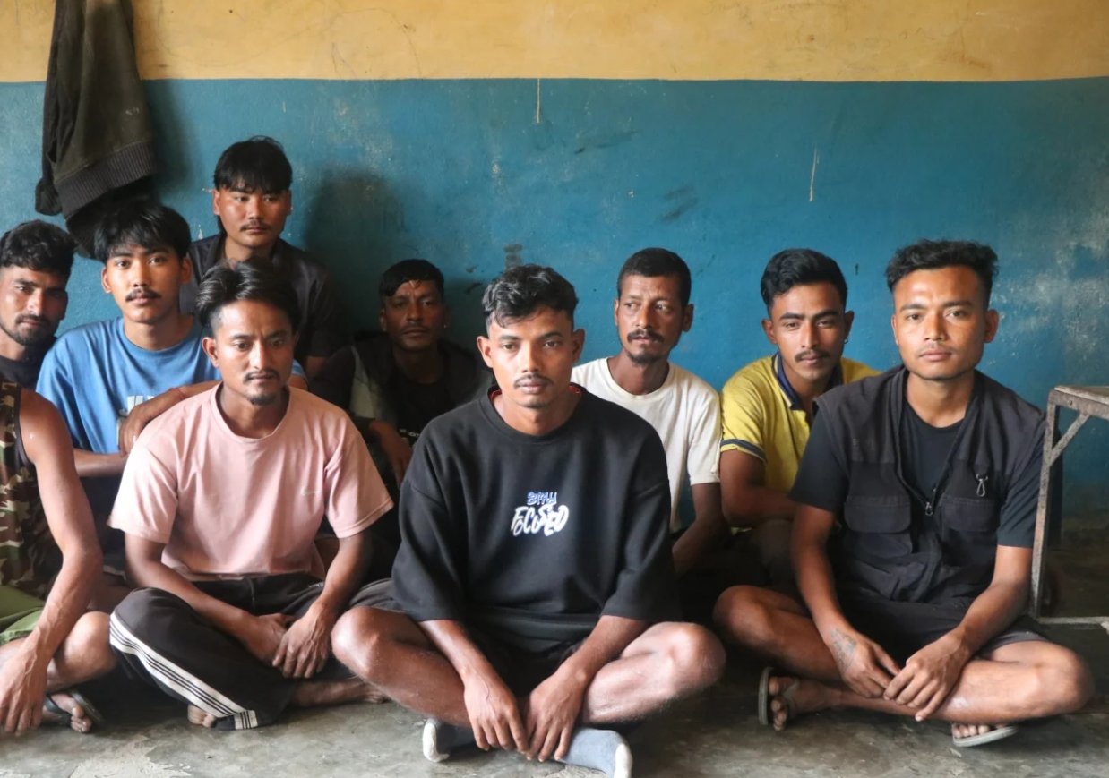 ज्याला नपाएका  १२ मजदुर दशैँकाे बेला धादिङबेसीमा अलपत्र